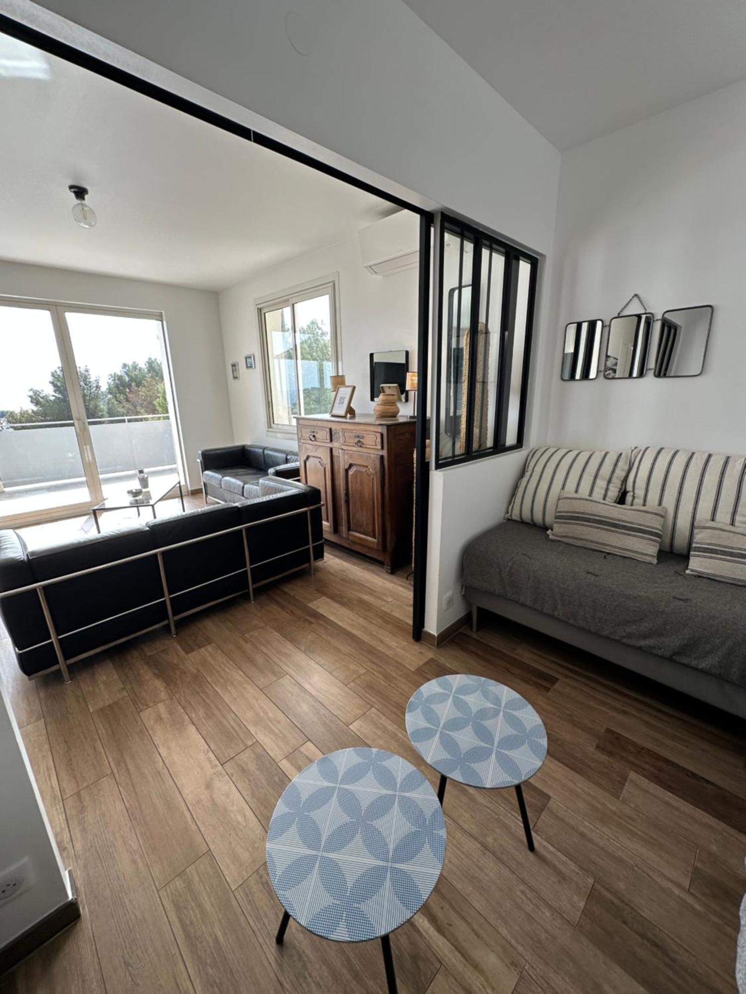 Holiday home - Maison Mediterranee - Piscine Chauffee
